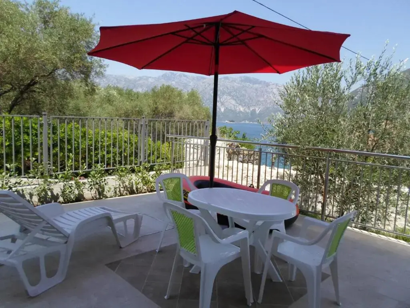 Hera Apartments