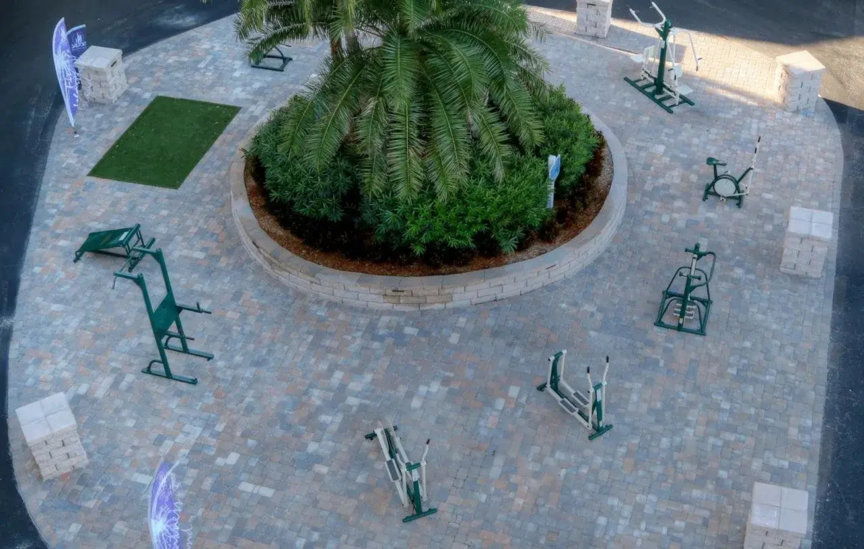 Sailport Waterfront Suites