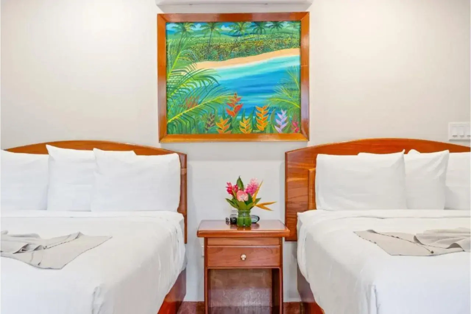 Sunbreeze Hotel
