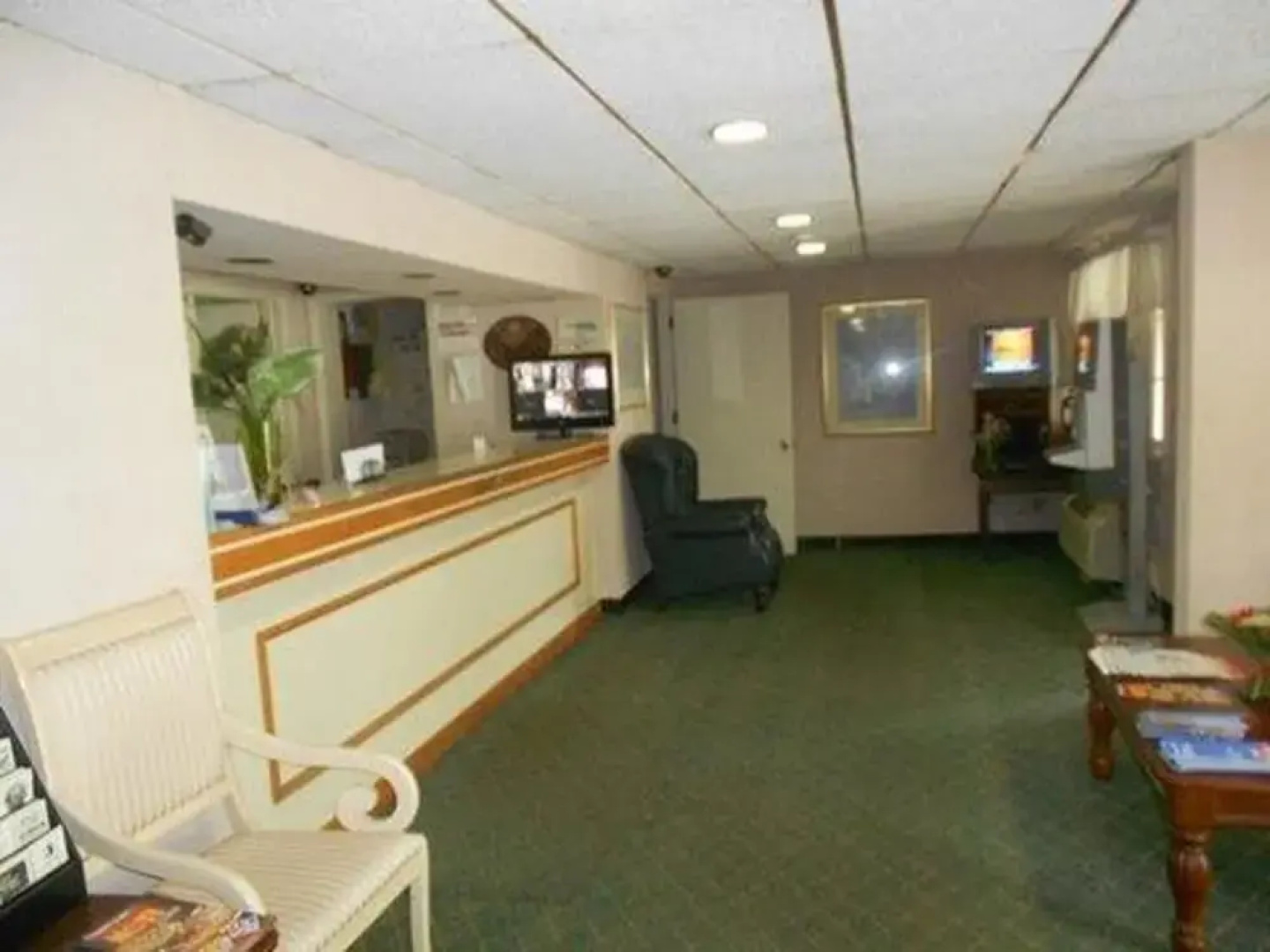 Economy Inn