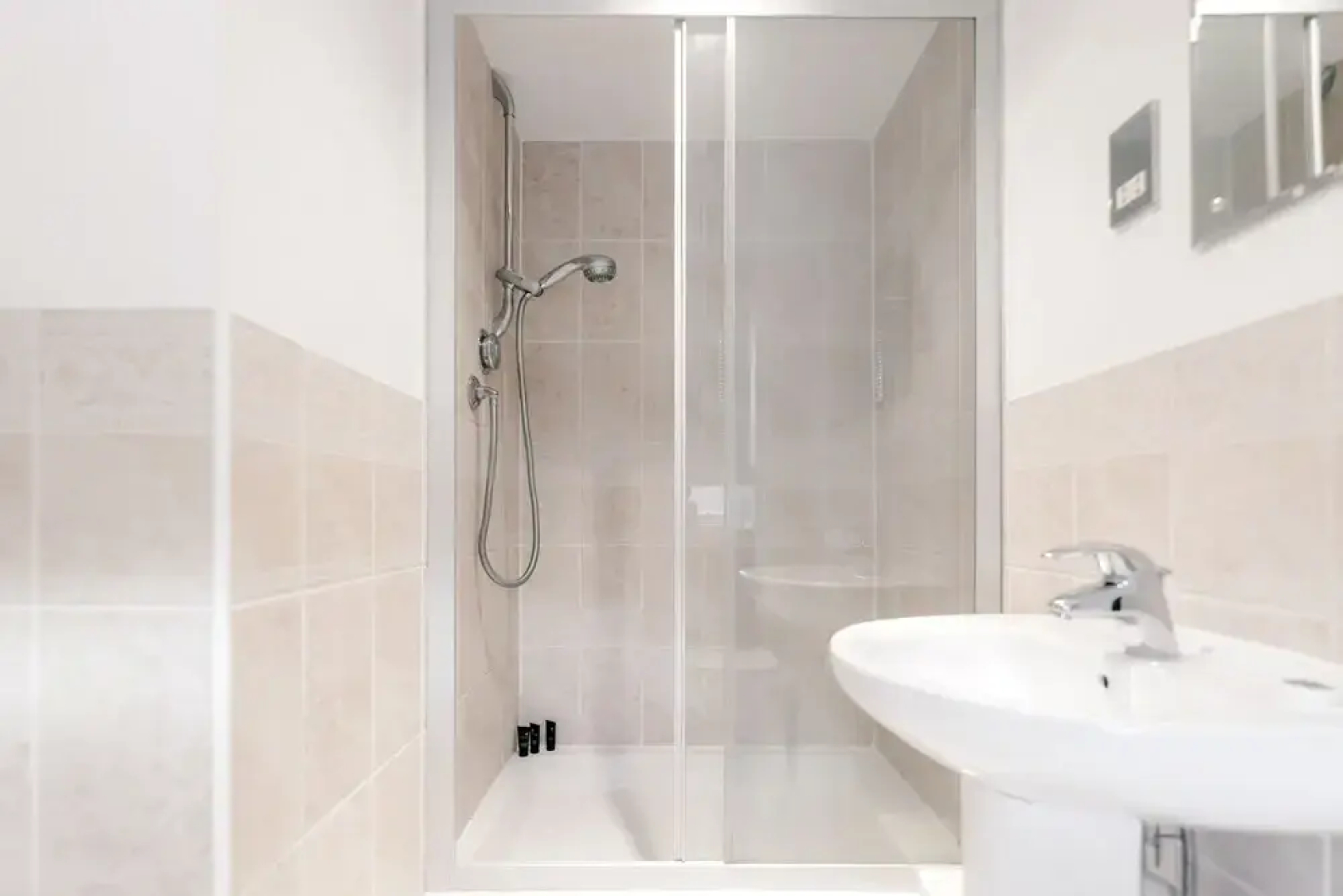 Roomspace Apartments -Sandfield Court