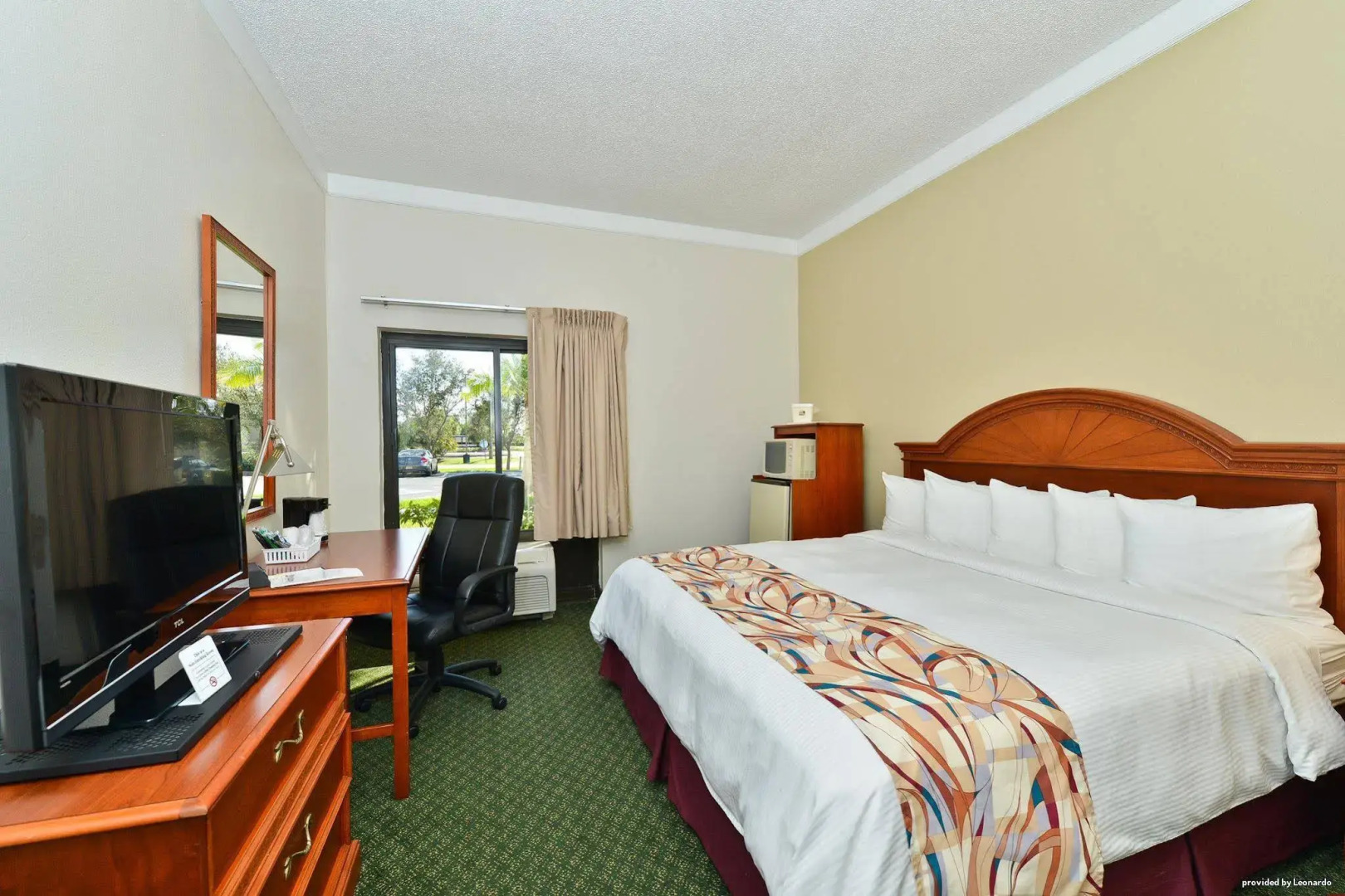 Red Roof PLUS+ Fort Myers