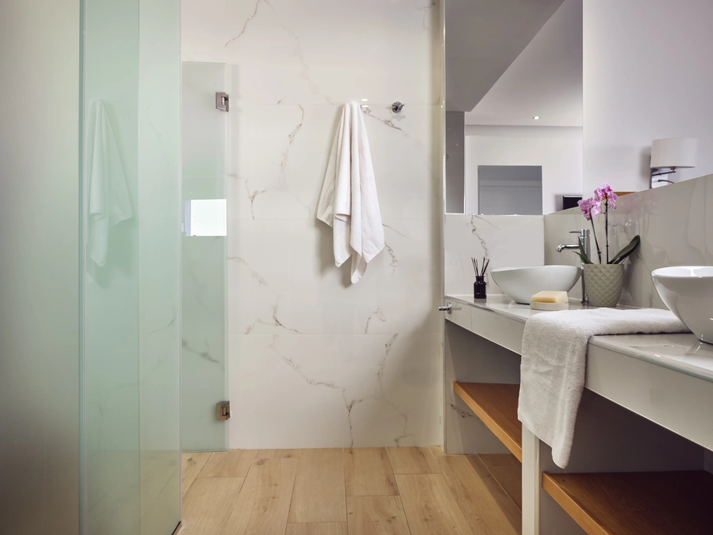 Cavo Orient Beach Hotel