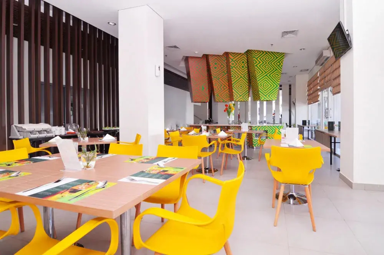 Airy Ratu Indah Mappanyukki Makassar