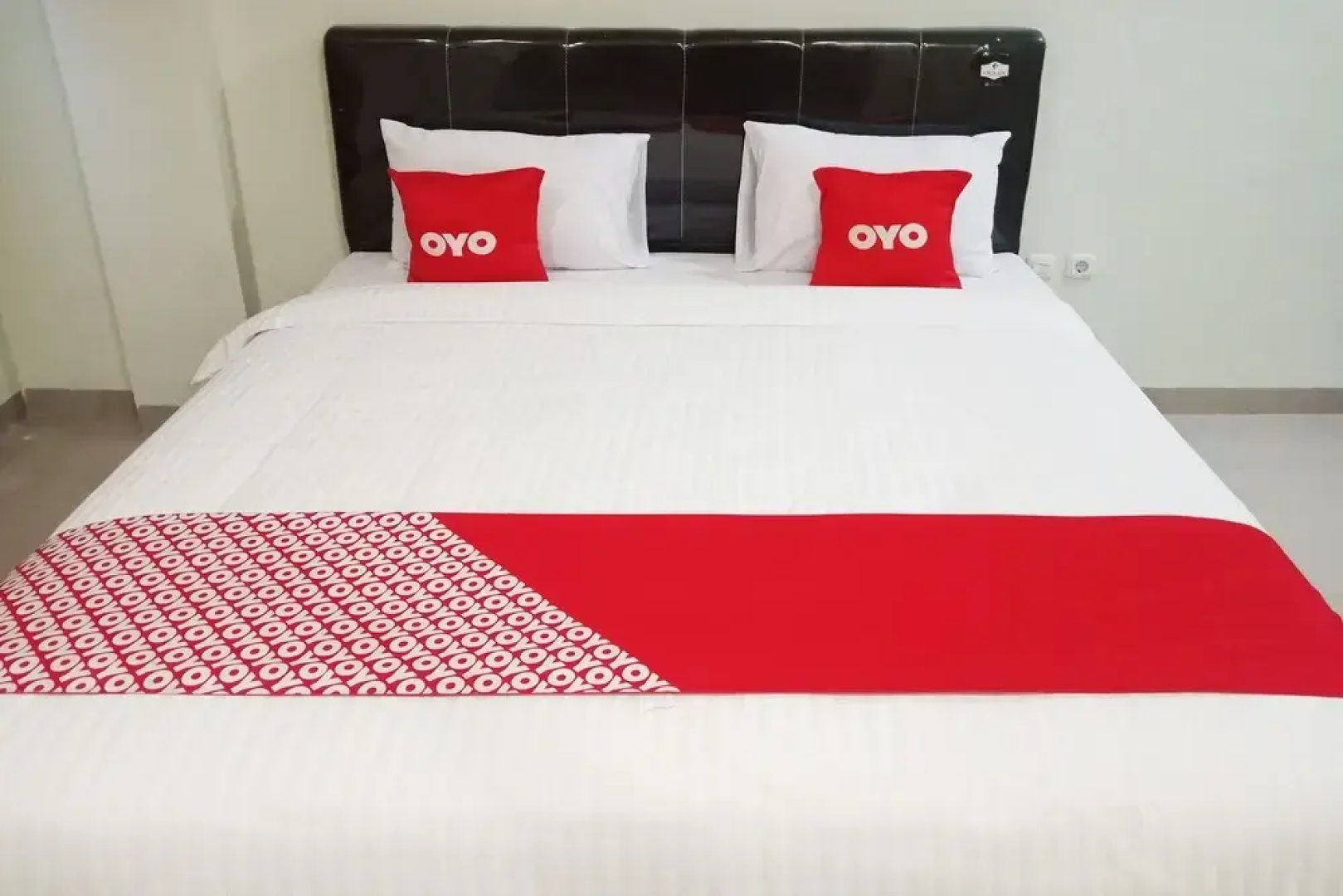 Wisata Hotel by OYO Rooms