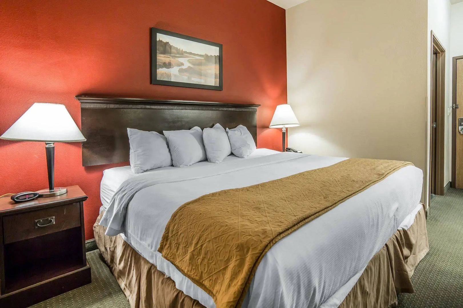 Comfort Inn & Suites Near University of Wyoming