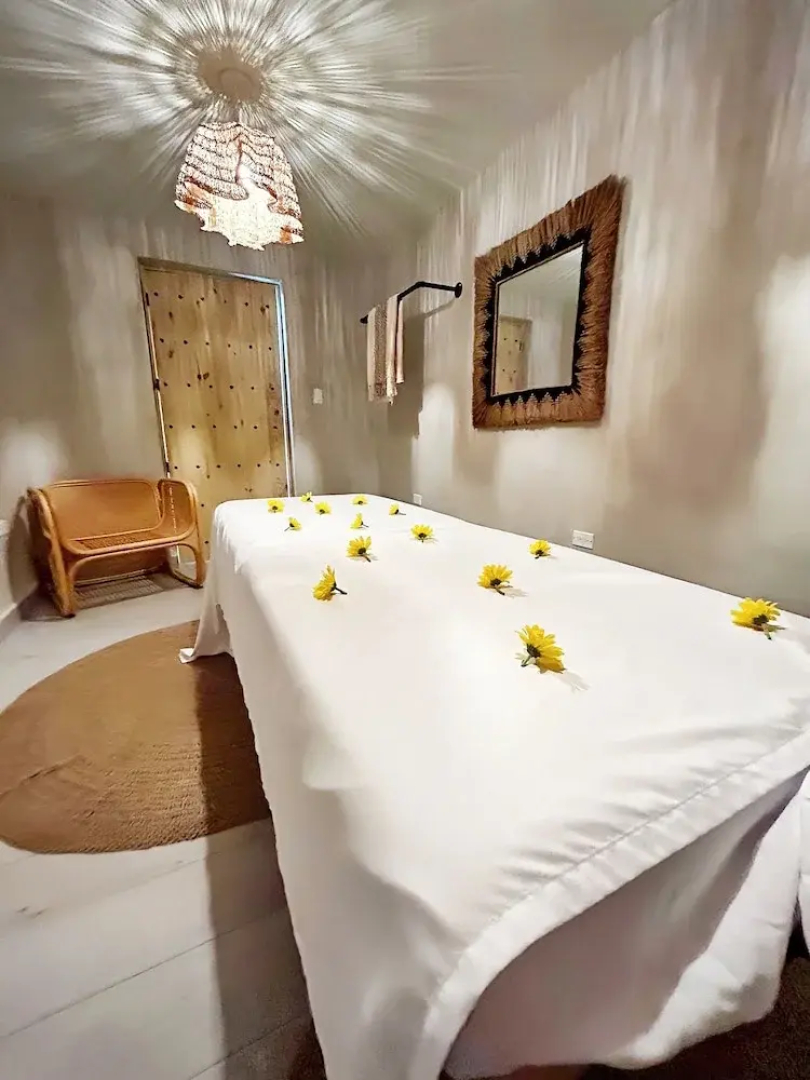 Bali Hotel Adults Only Isla Verde, a Trademark by Wyndham