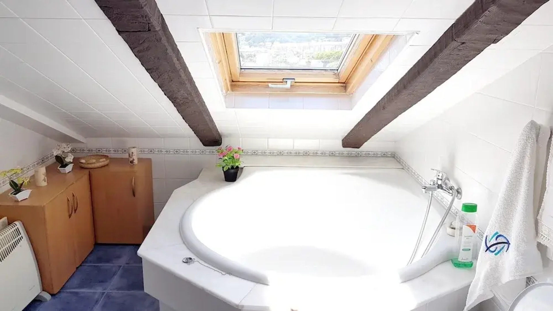 Apartment With 2 Bedrooms in Moaña, With Wonderful sea View, Enclosed Garden and Wifi