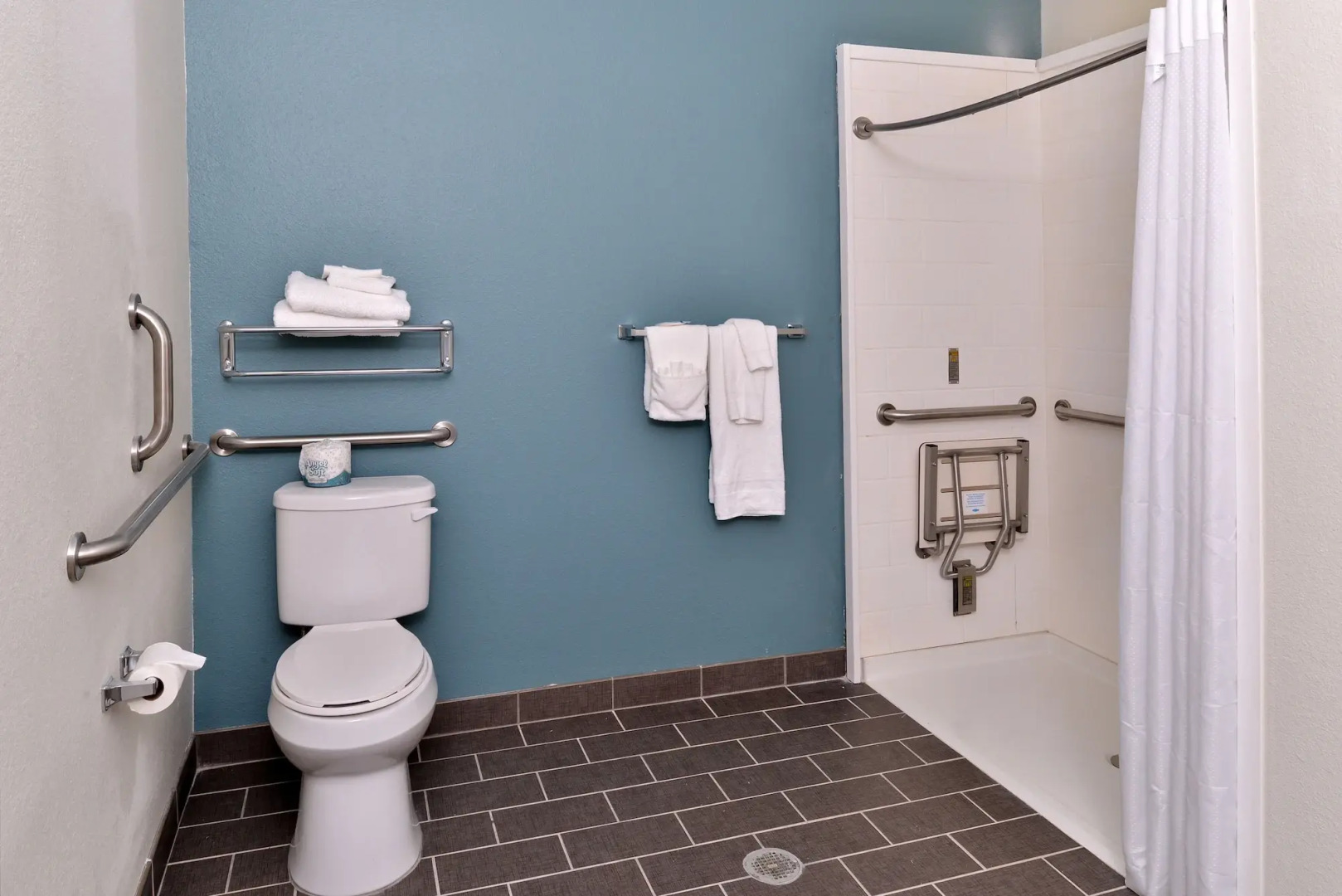 Sleep Inn & Suites Meridian - Bonita Lakes