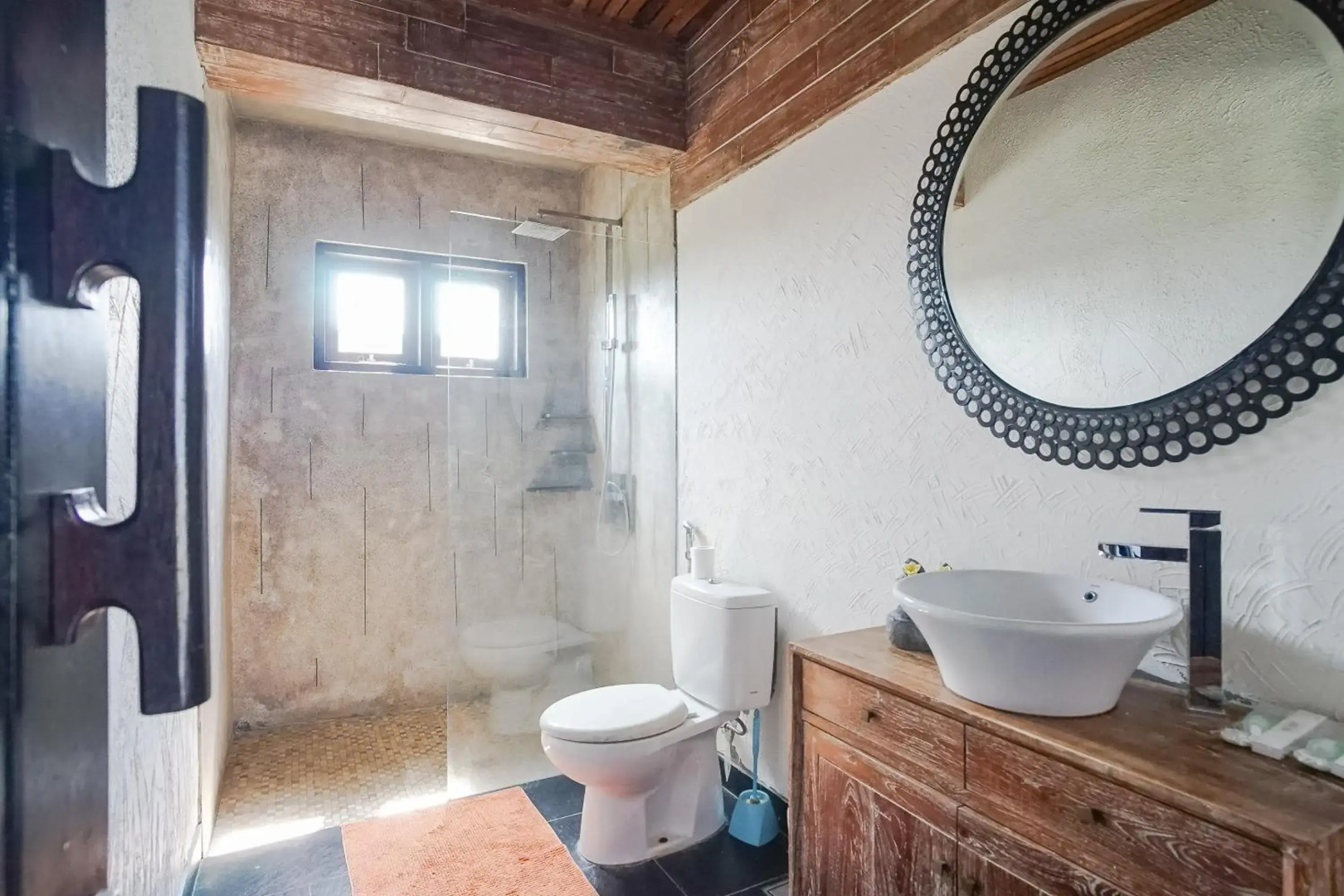 The Ocean Views Luxury Villas & Apartment by ZUZU