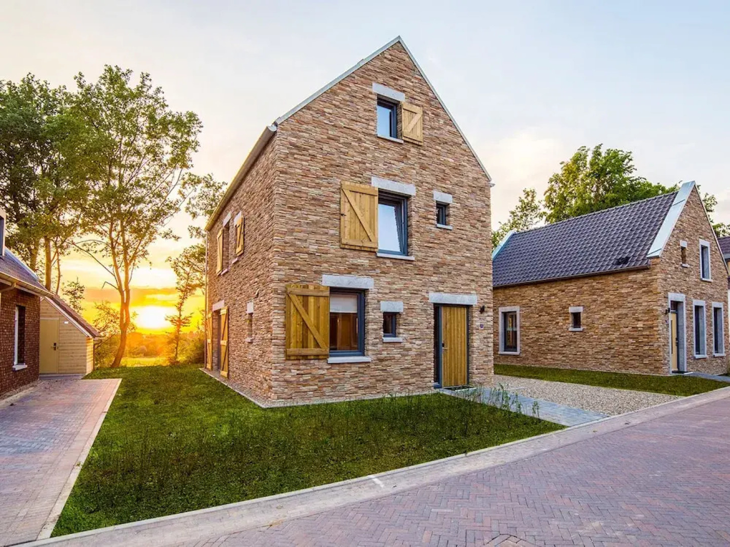 Luxurious Villa Only 4 km. From Maastricht