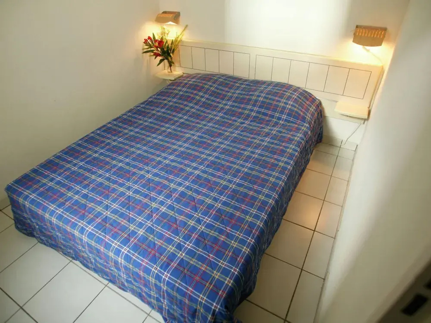 Apartment with a view on the pool or see near Fort Boyard