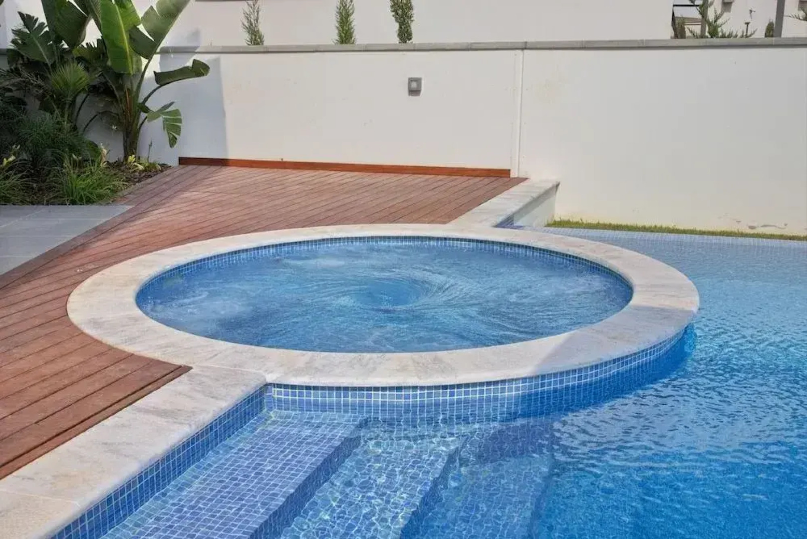 Sea Pearl Beachfront Elite Residences