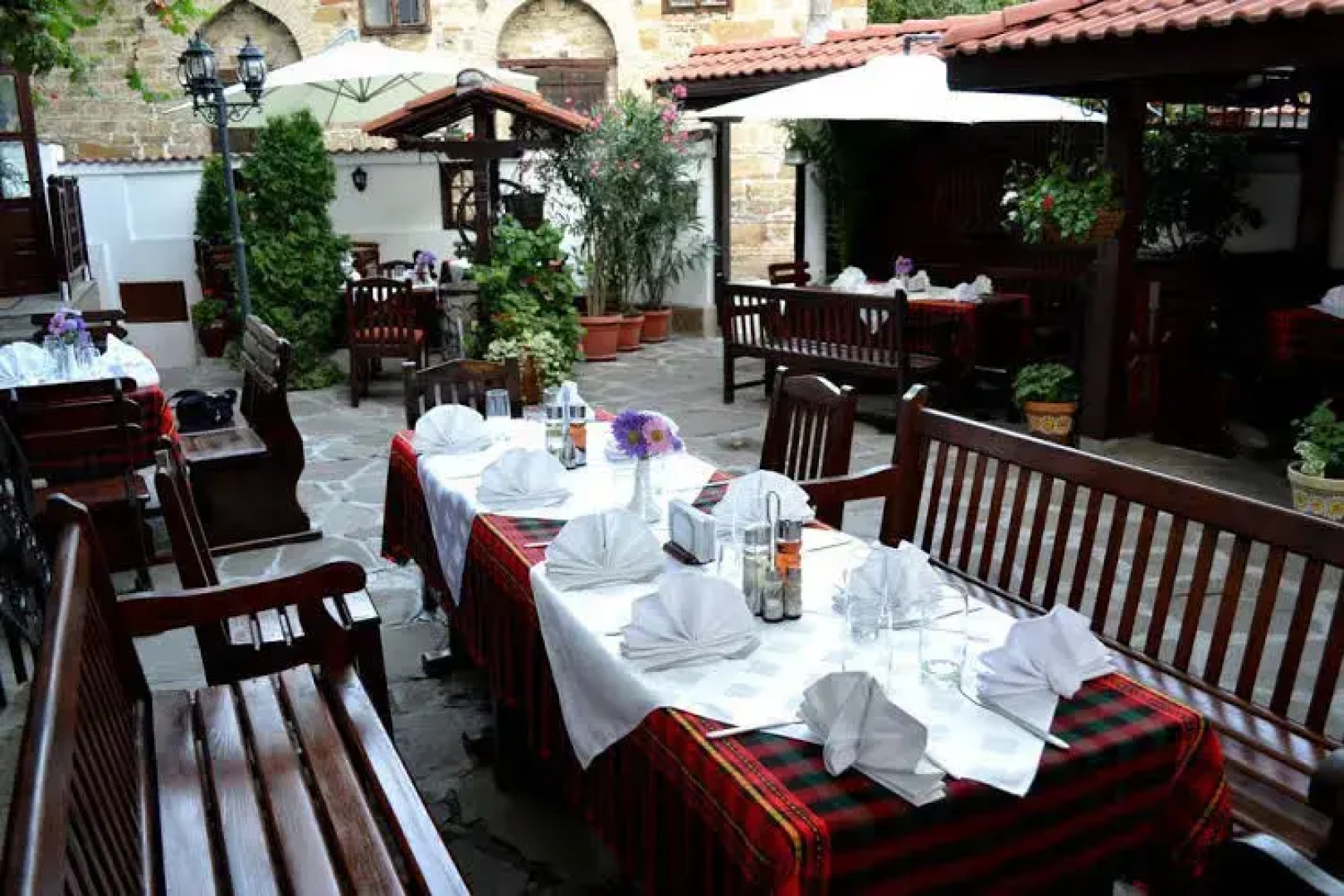 Family Hotel Varosha 2003