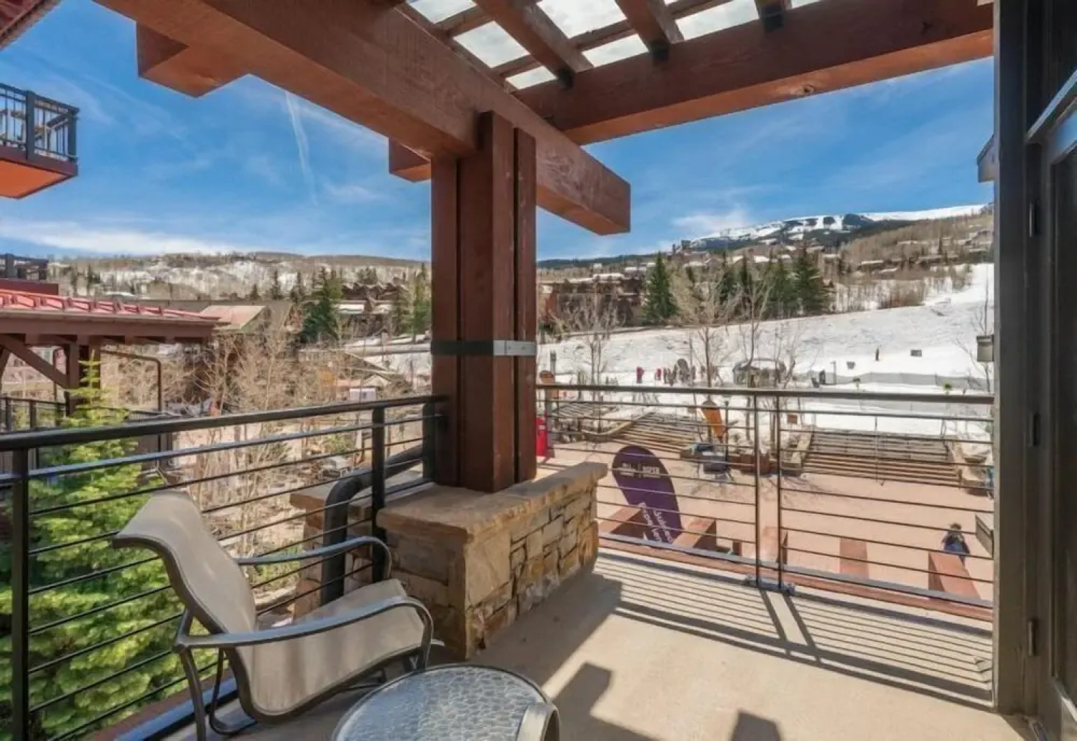 Luxury 3 Bedroom Slopeside Mountain Vacation Rental With Hot Tubs