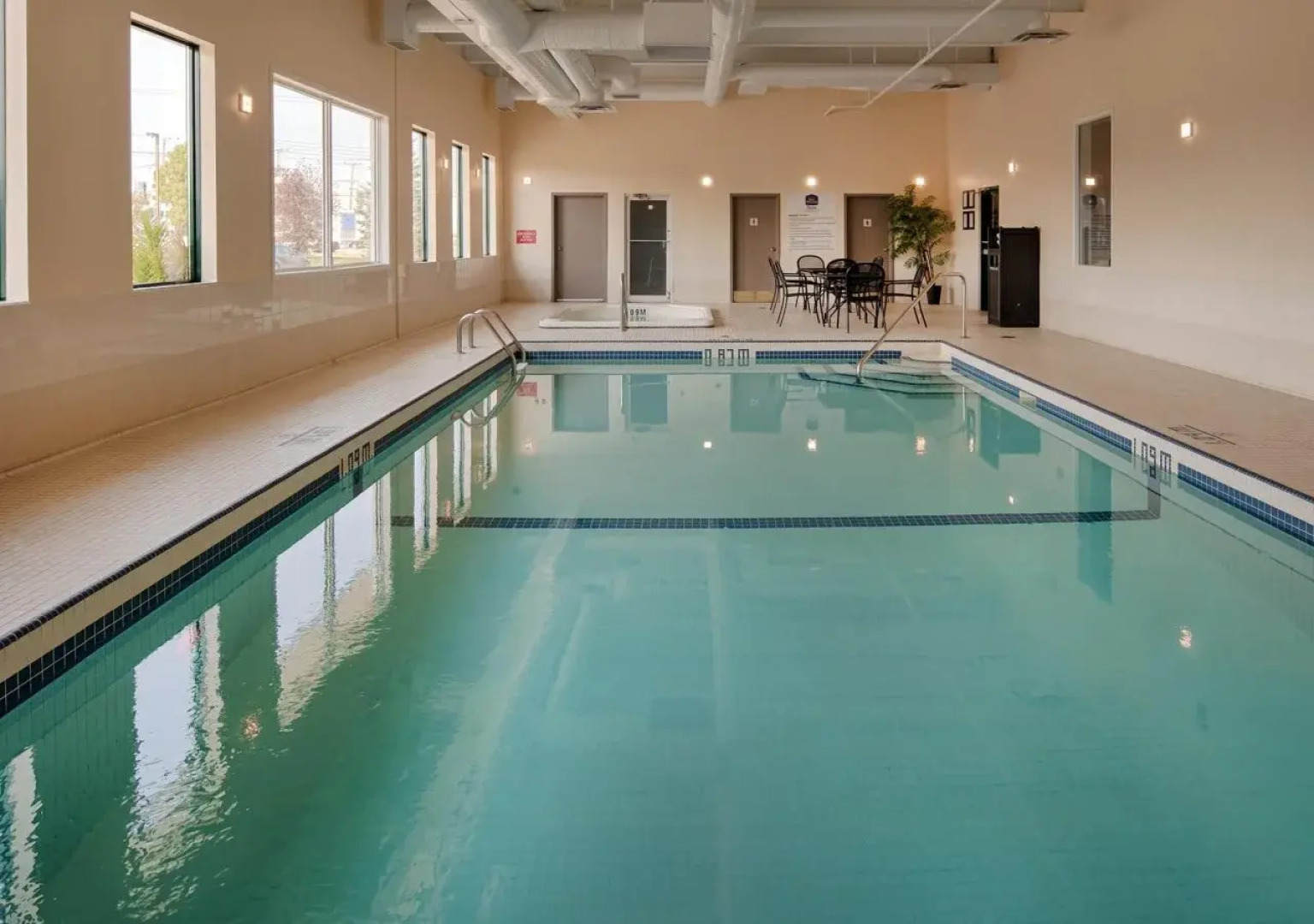 Best Western Plus Winnipeg Airport Hotel