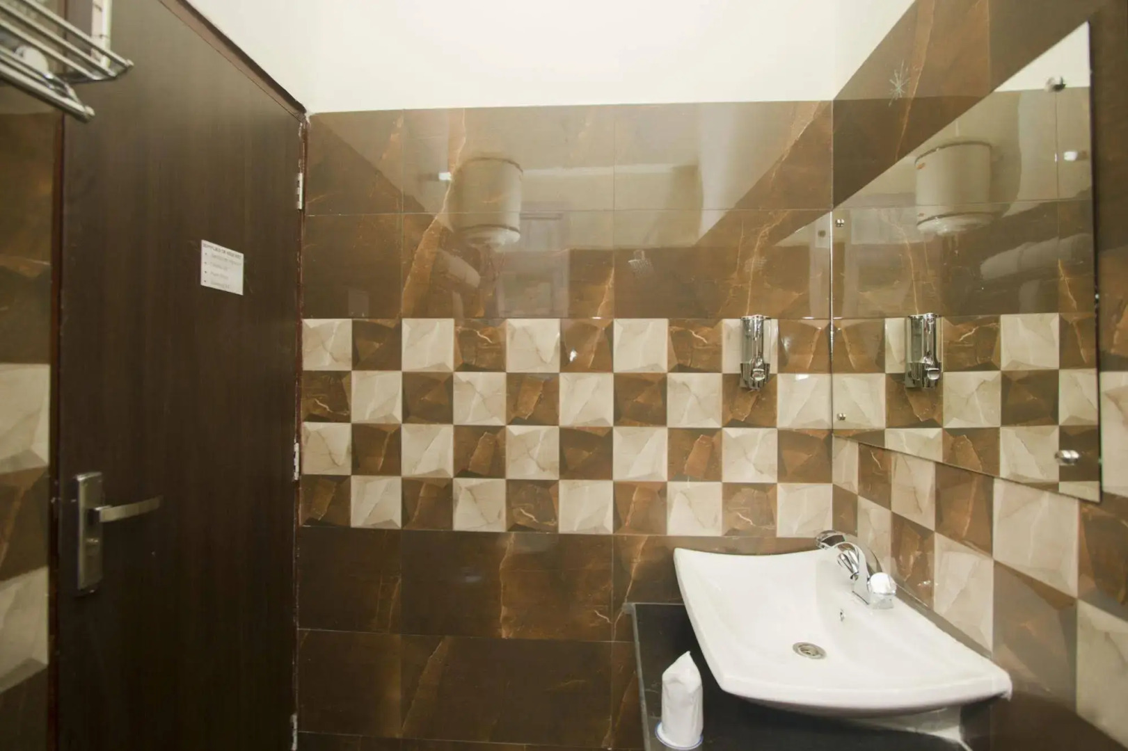 Snow Touch Resort (Shri Nath Group)