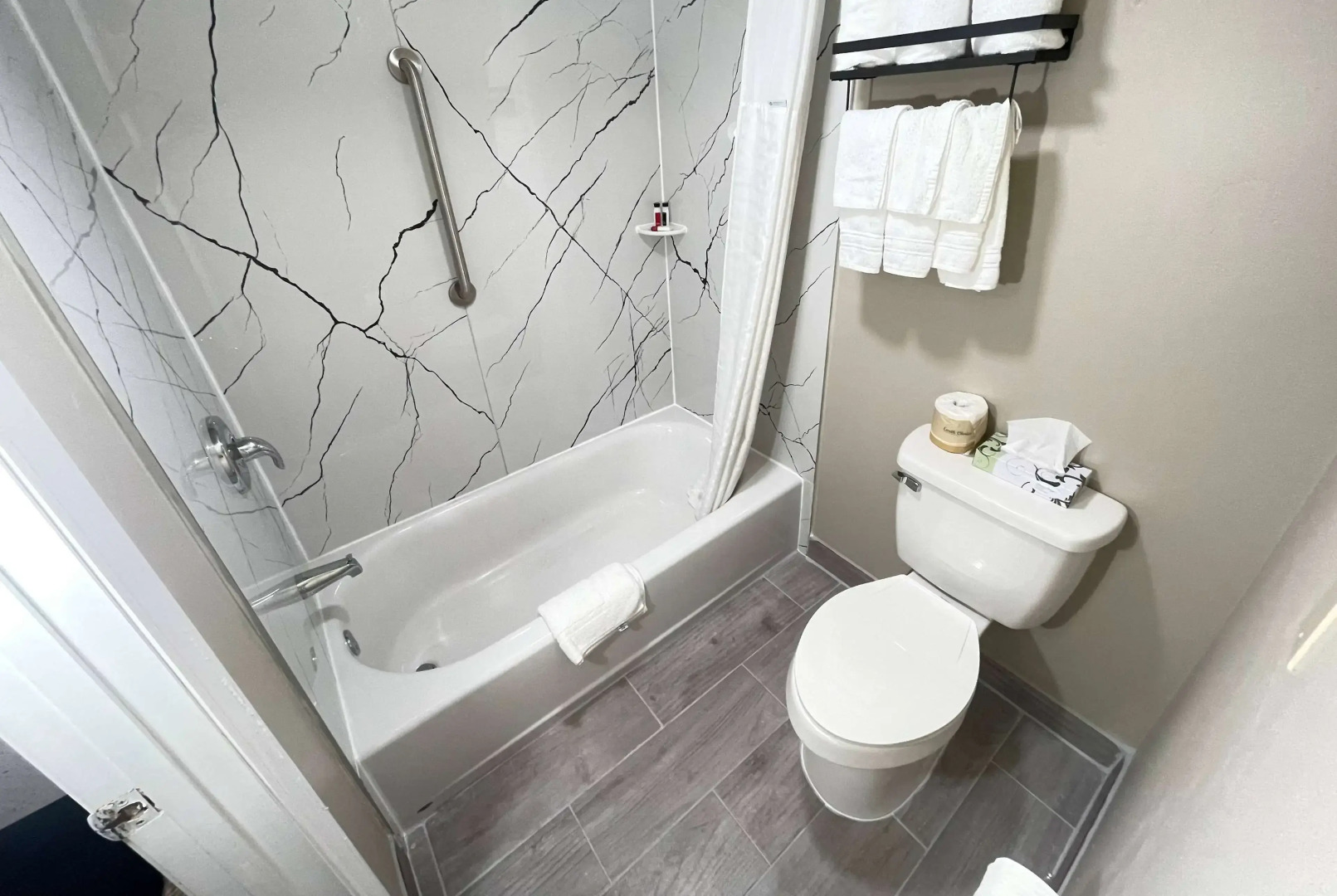 Super 8 by Wyndham Black Mountain