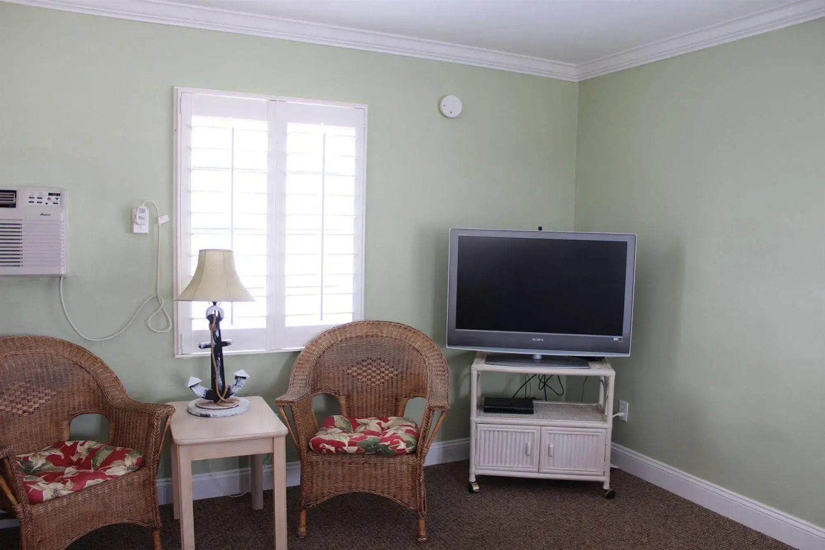 Shoreline Suites & Cabana Cottages