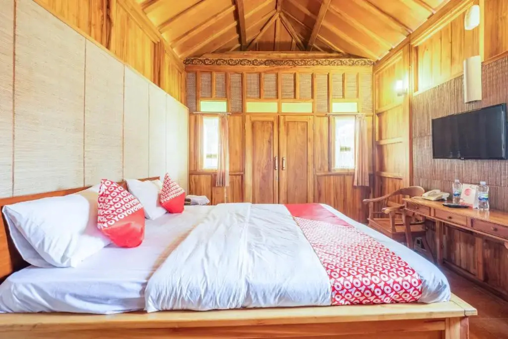 OYO 1347 Joglo Garut Cottage Syariah