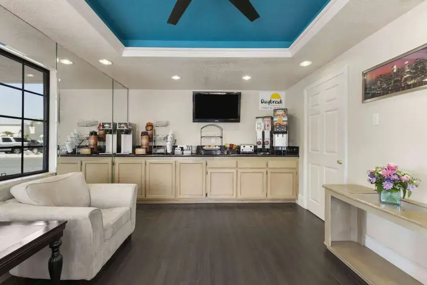 Days Inn By Wyndham Downey