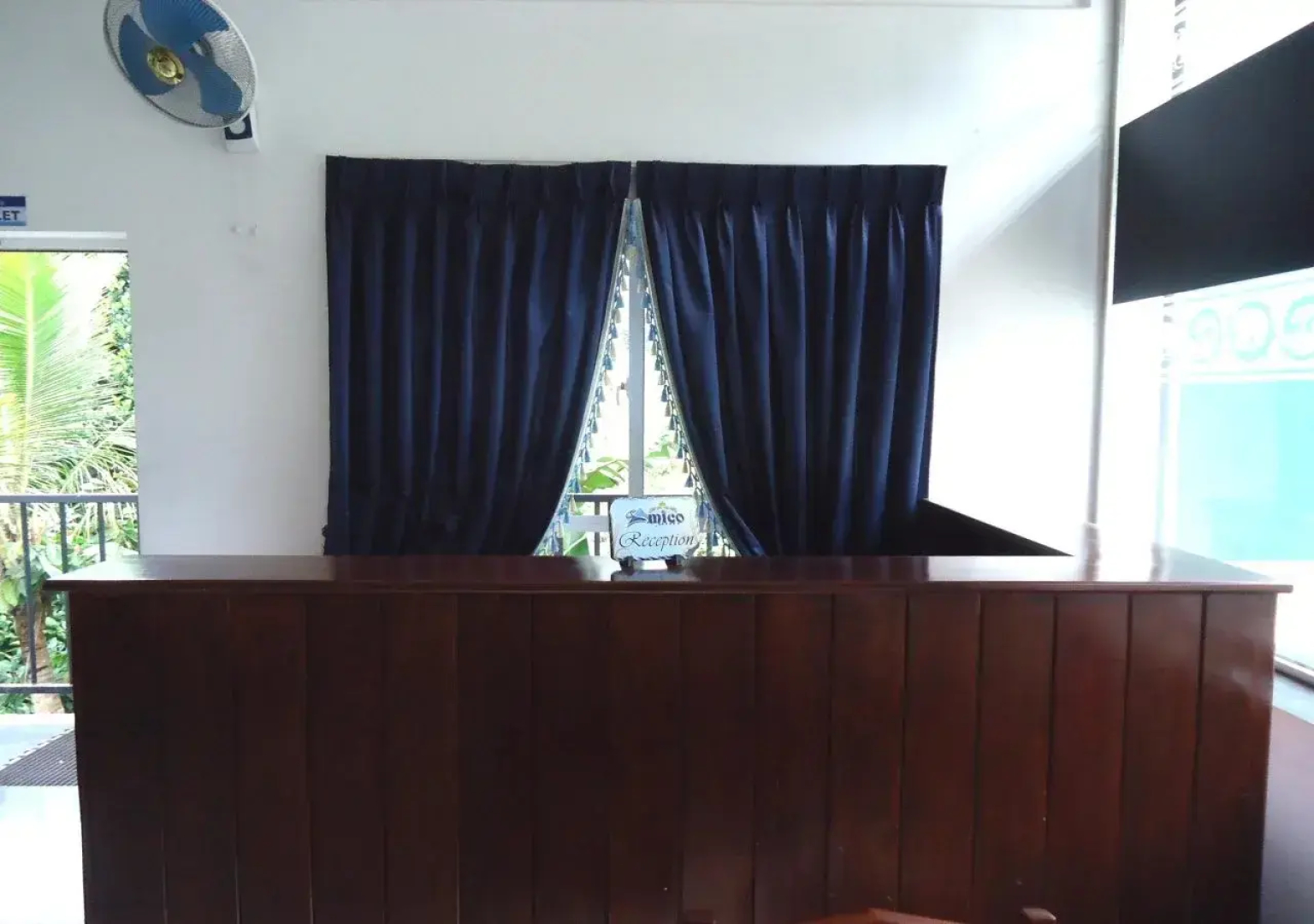 Amico Restaurant And Bar