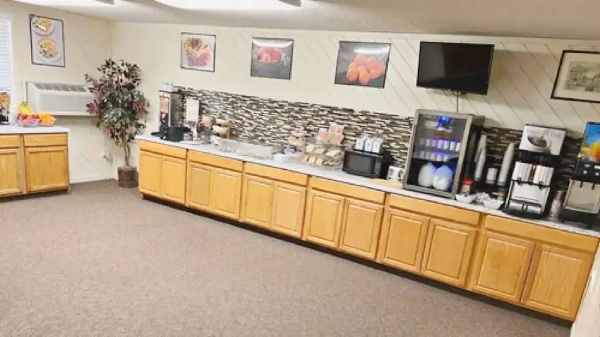 Burke Inn Motel & Suites