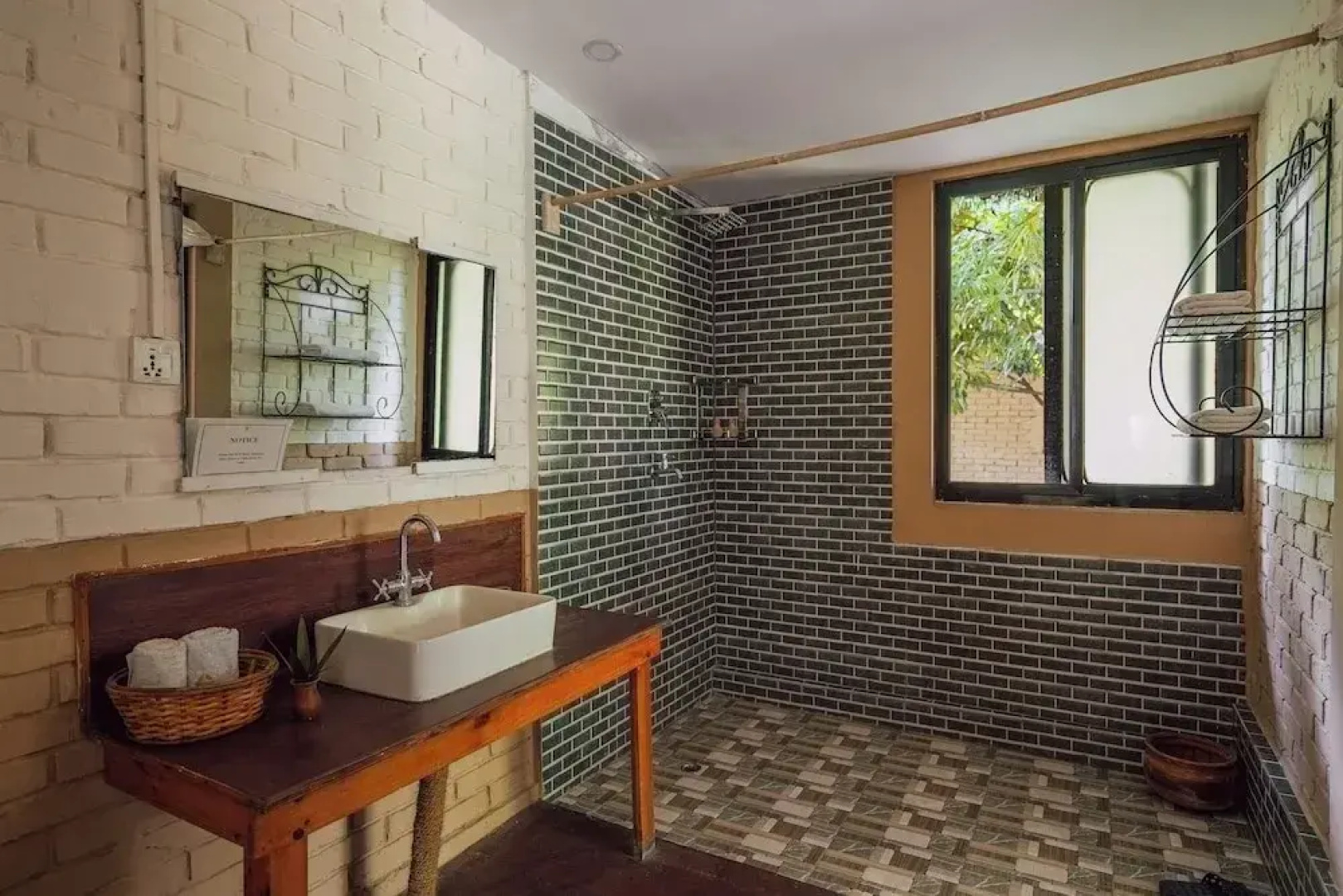 Nana Jungle Resort Near Chitwan National Park