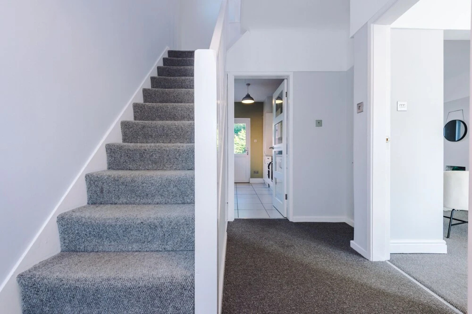 Premium 3 bed Detached House - off Road Parking - Bromborough