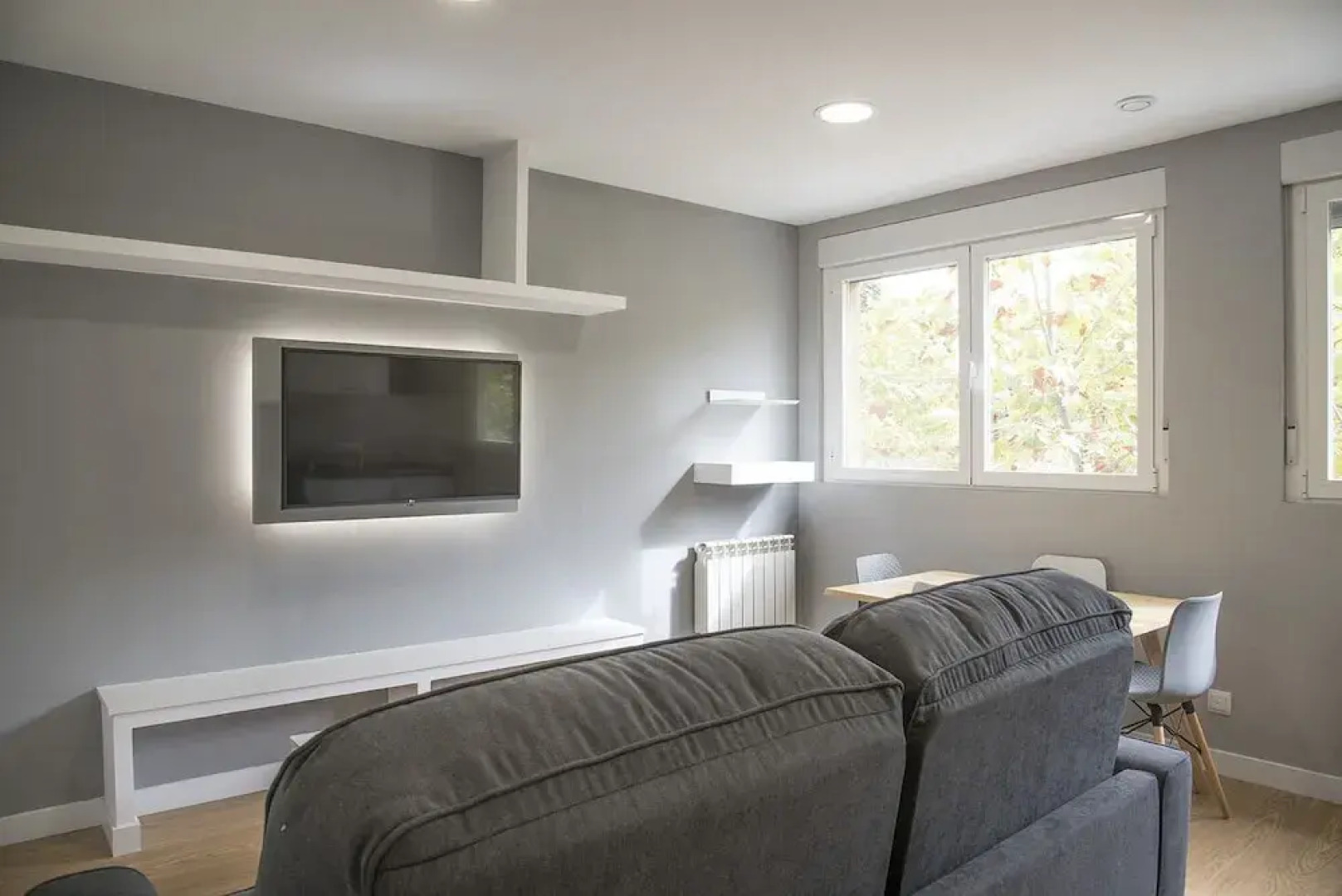 ALQUILAZ. Apartamentos Turísticos.