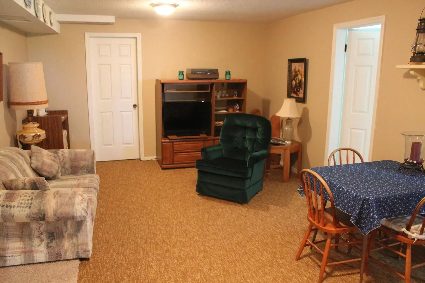 Country Charm Bed & Breakfast