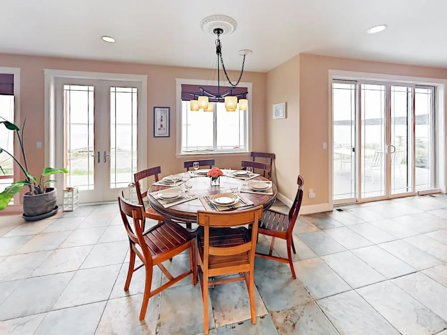 201 E Sandpiper Rd Home 3 Bedrooms 2.5 Bathrooms Home