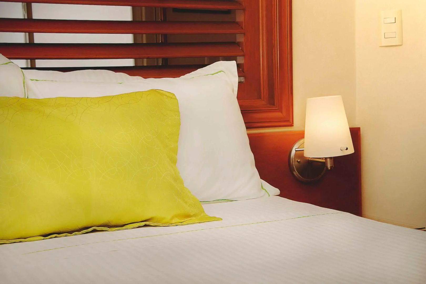 Alcazar Suites