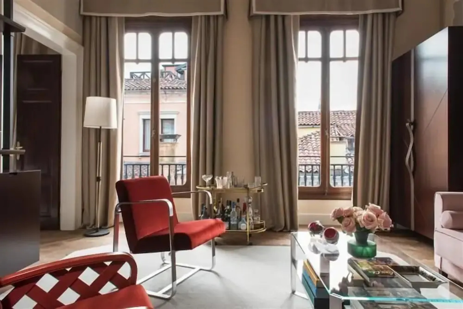 Nolinski Venezia - Evok Collection