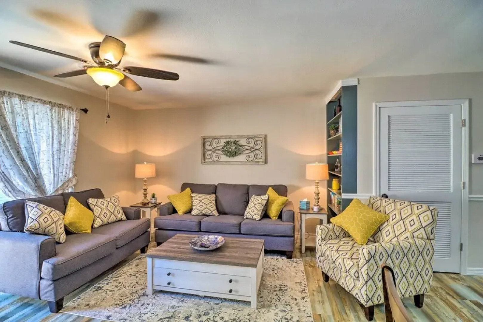 Fairfield Bay Condo w/ Patio < 5 Mi to Lake!