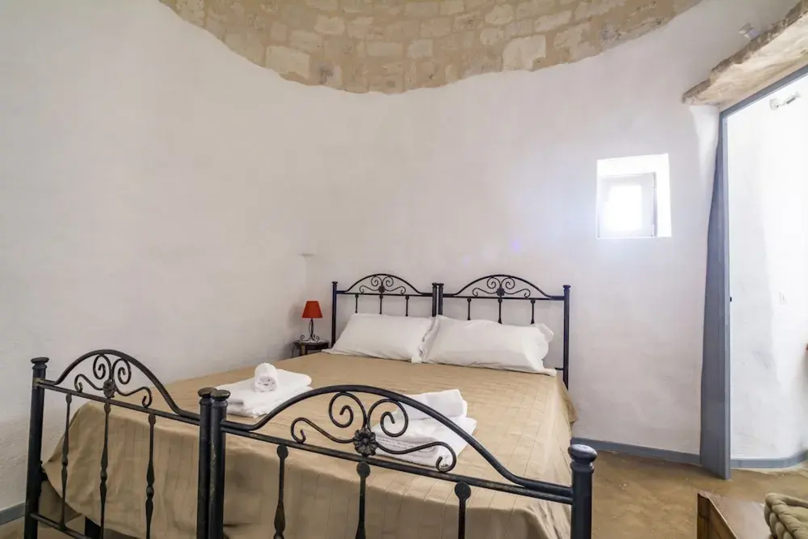 Don Diego, Trulli Villa with pool