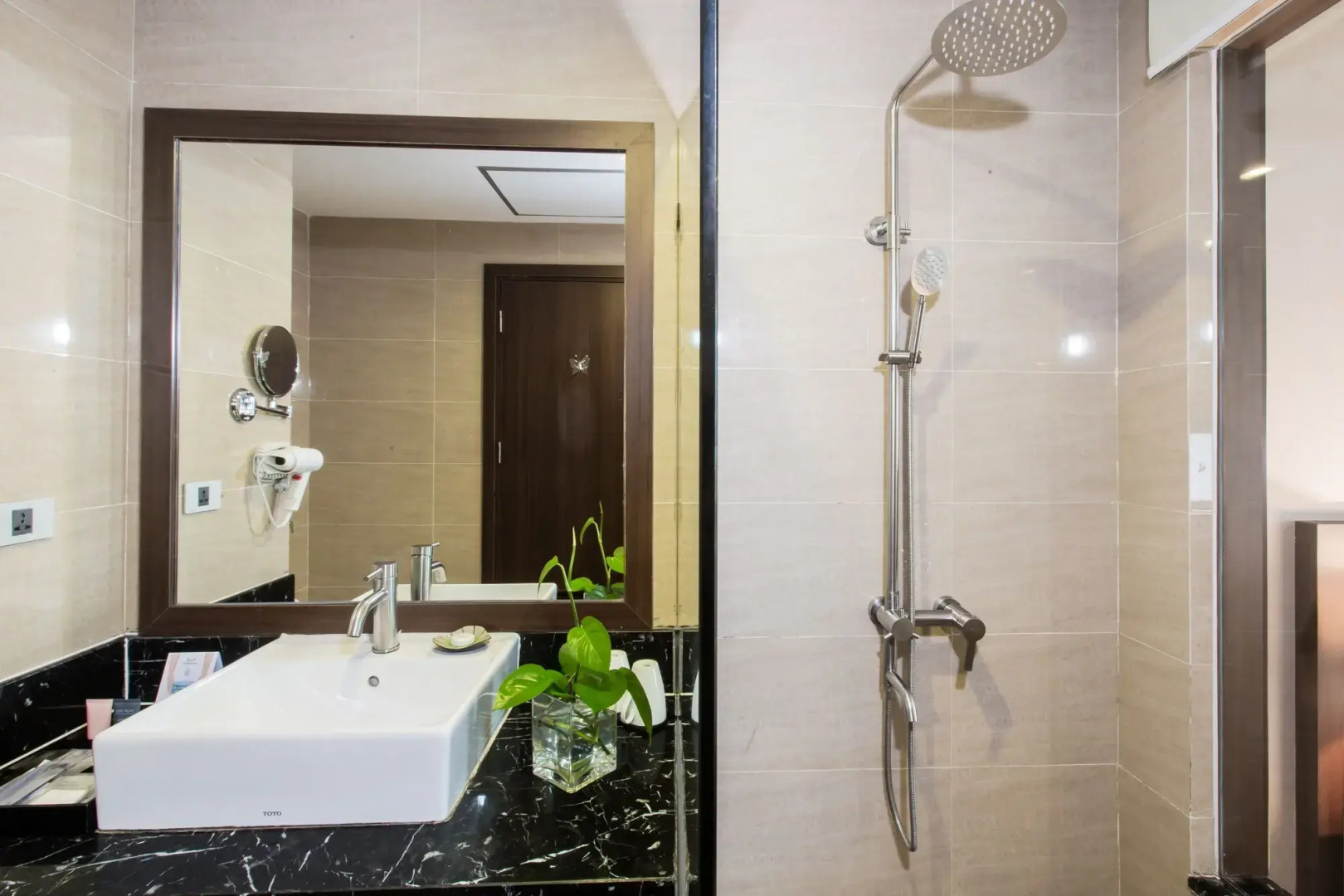 Muong Thanh Grand Hoang Mai Hotel