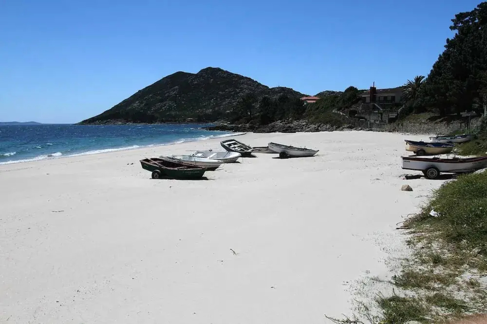 102005 -  House in Muros