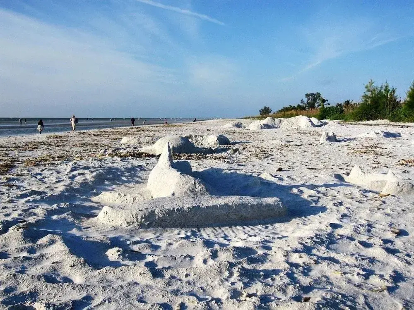 Sandalfoot Beachfront Condominium