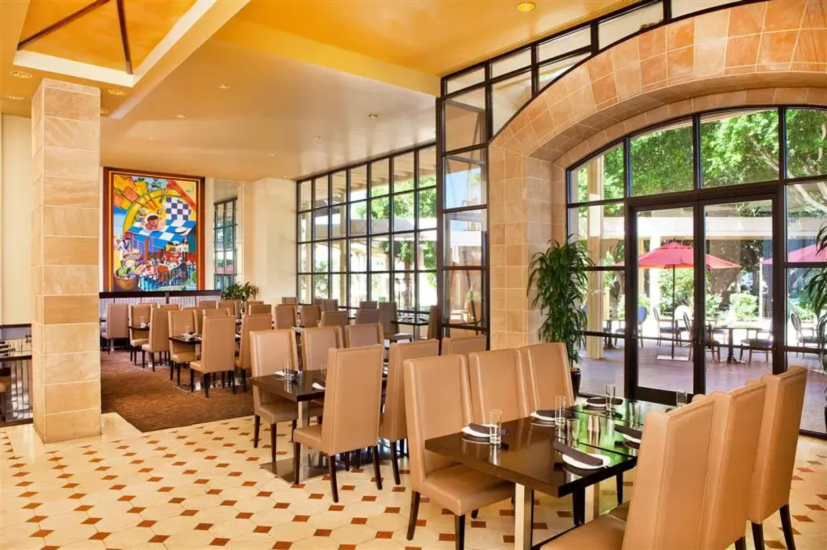 Sheraton Crescent Hotel