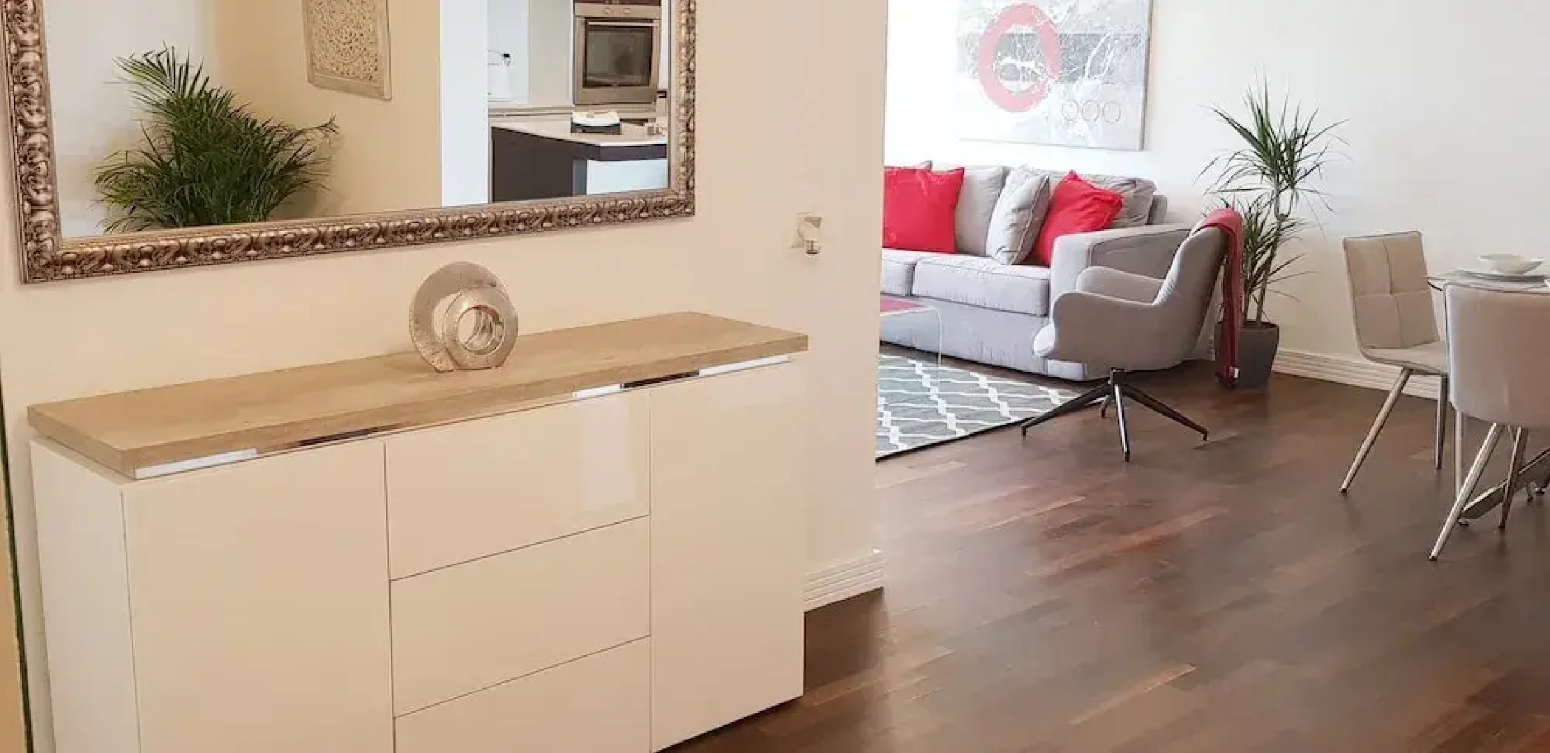 la Terrasse lake view apartment