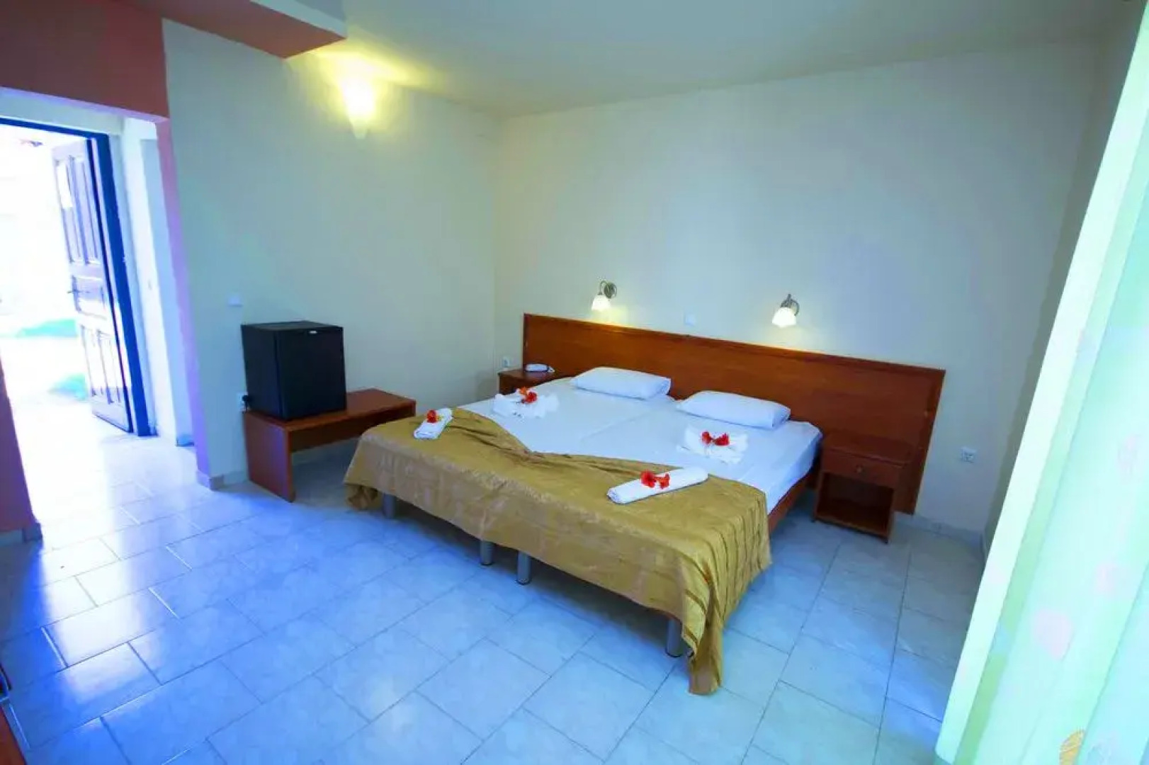 Almyros Villas Resort