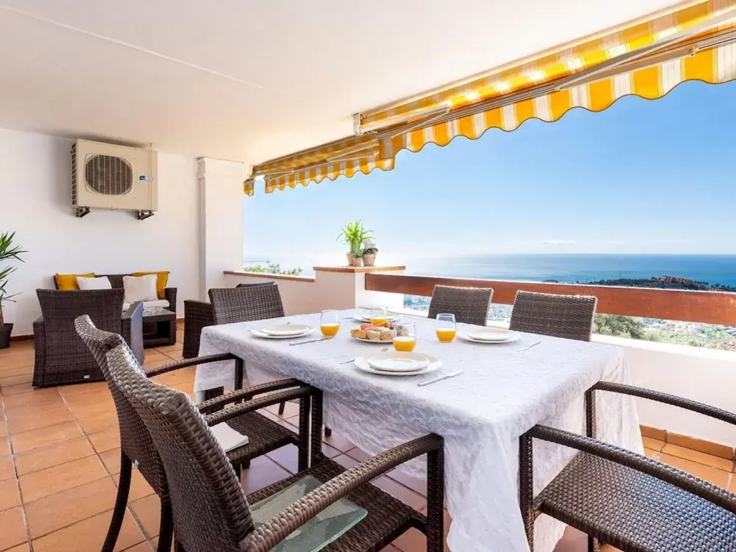 Apartment in Spain Near the Beach