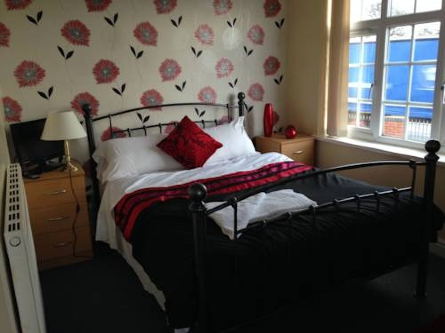 Gables Hotel & Restaurant