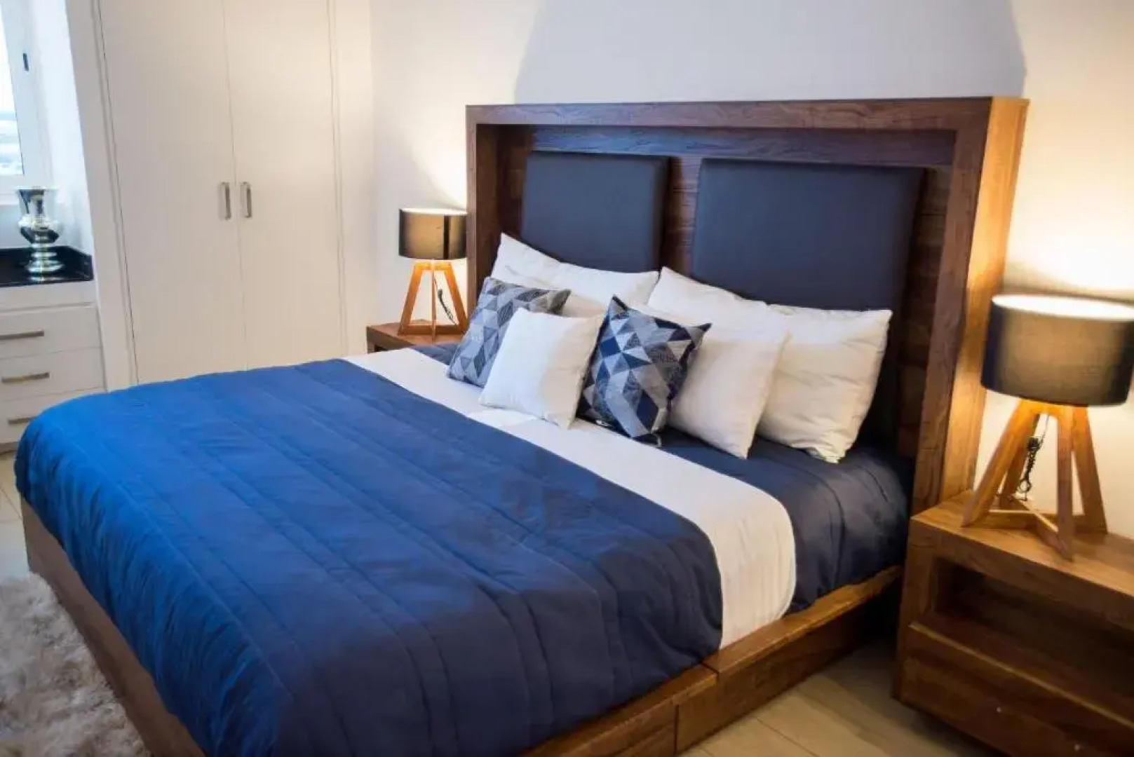 Real View Towers E306 by Casago