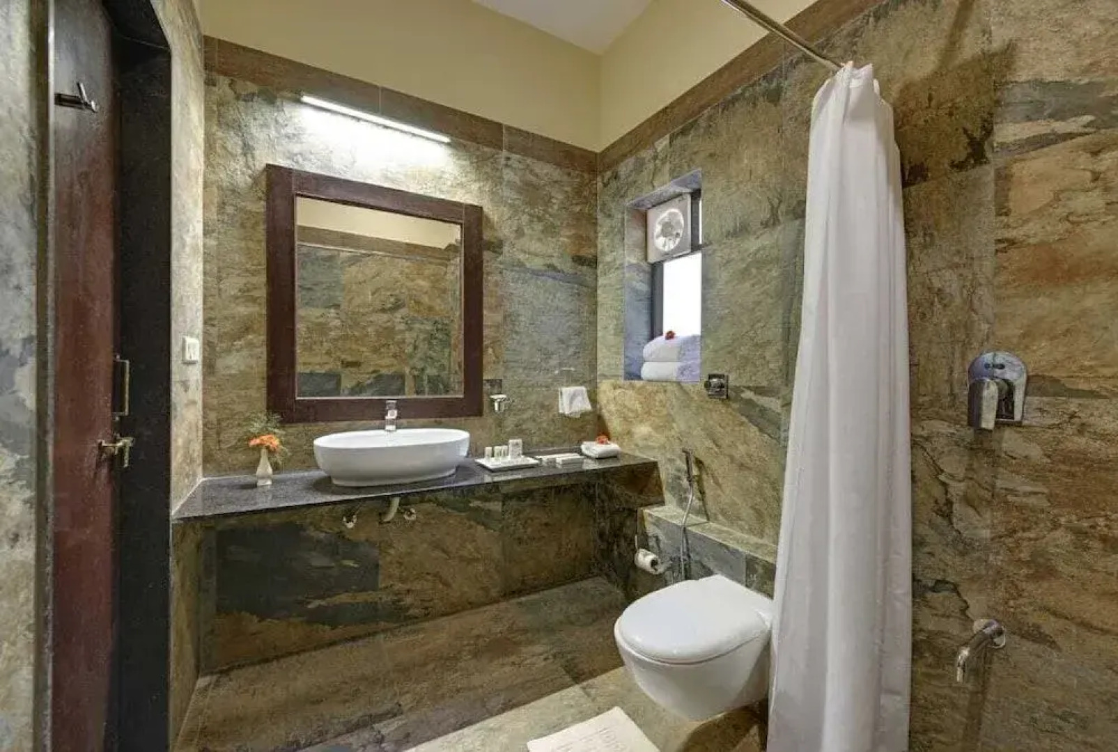 Kavish Gir Lion Resort