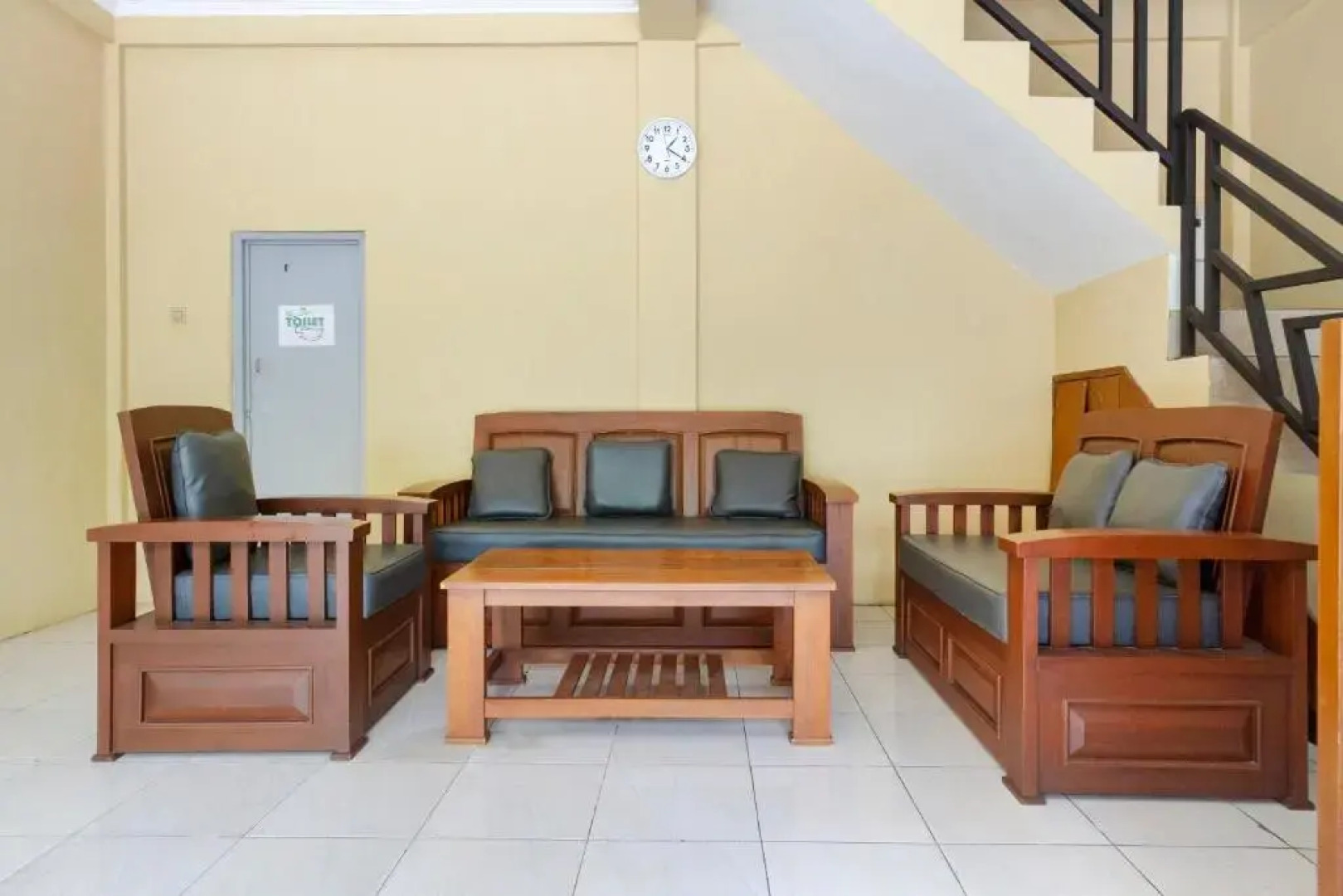 SPOT ON 2891 999 Guest House