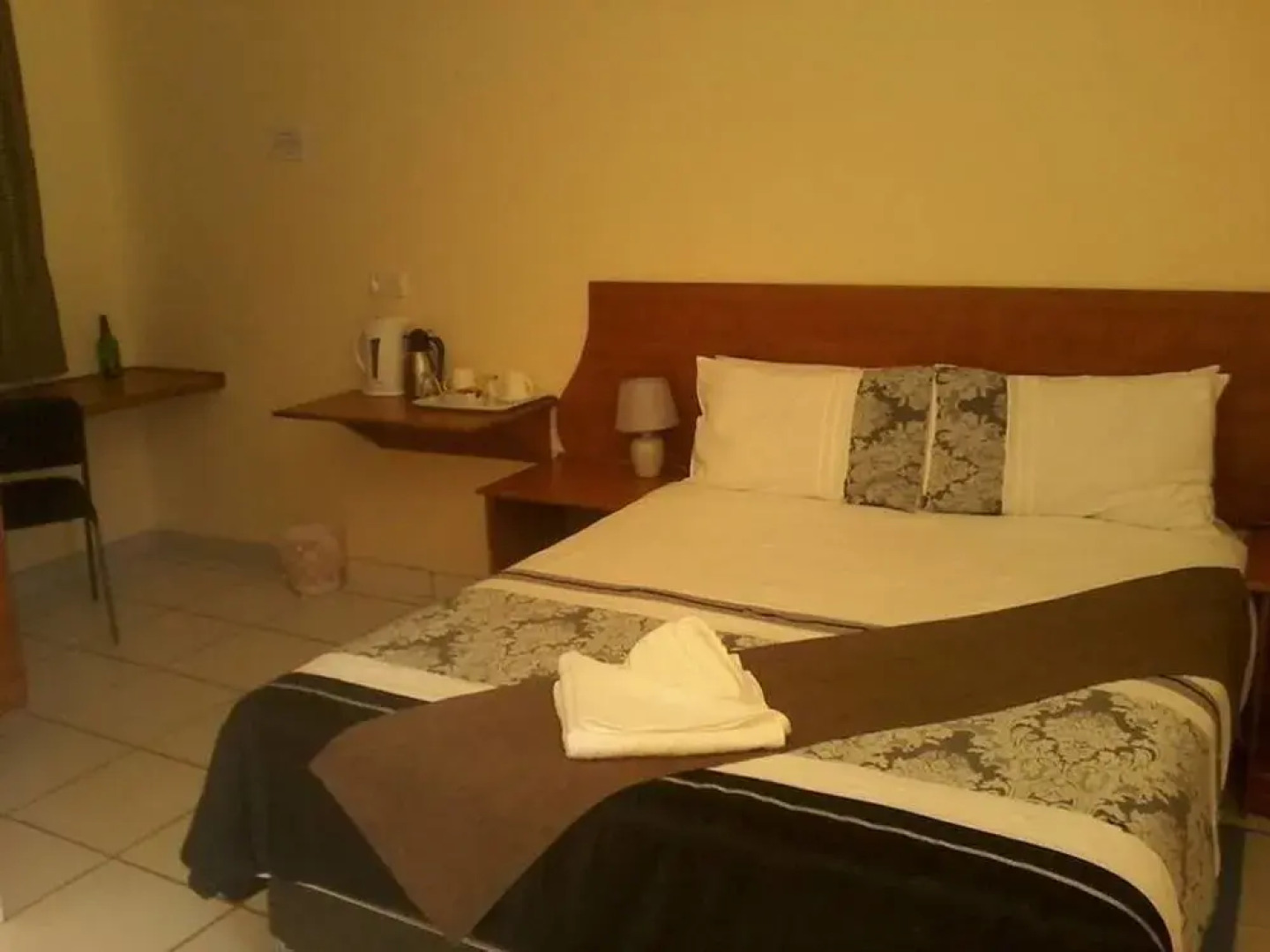 Qhwigaba Guest Lodge