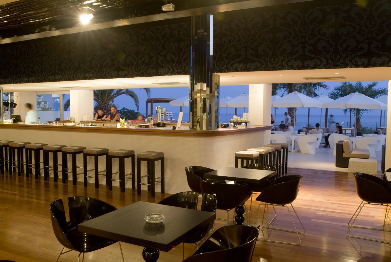 Napa Mermaid Hotel & Suites