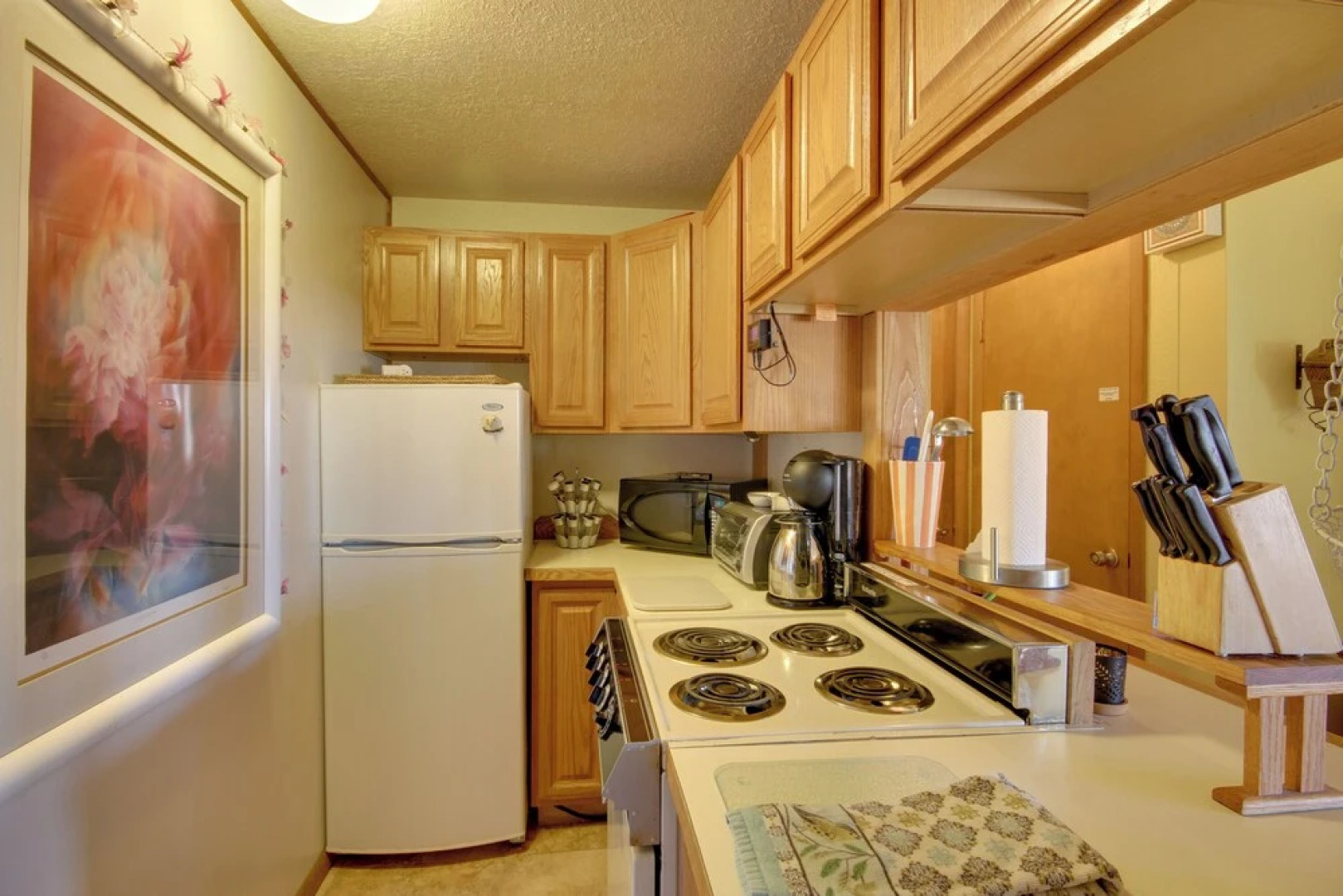 Yellowstone Country Retreat: Stunning Views!